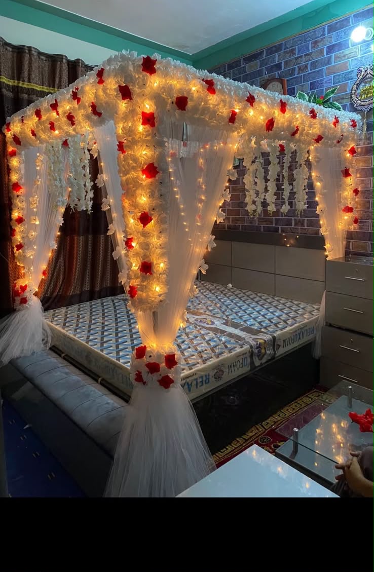 Artificial Bed Decor Item 9